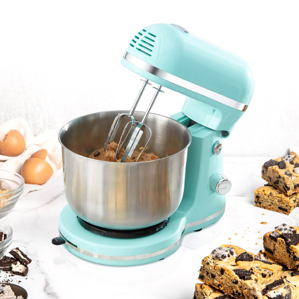 Compact 3.5 Quart Stand Mixer with Beaters and Dough Hooks